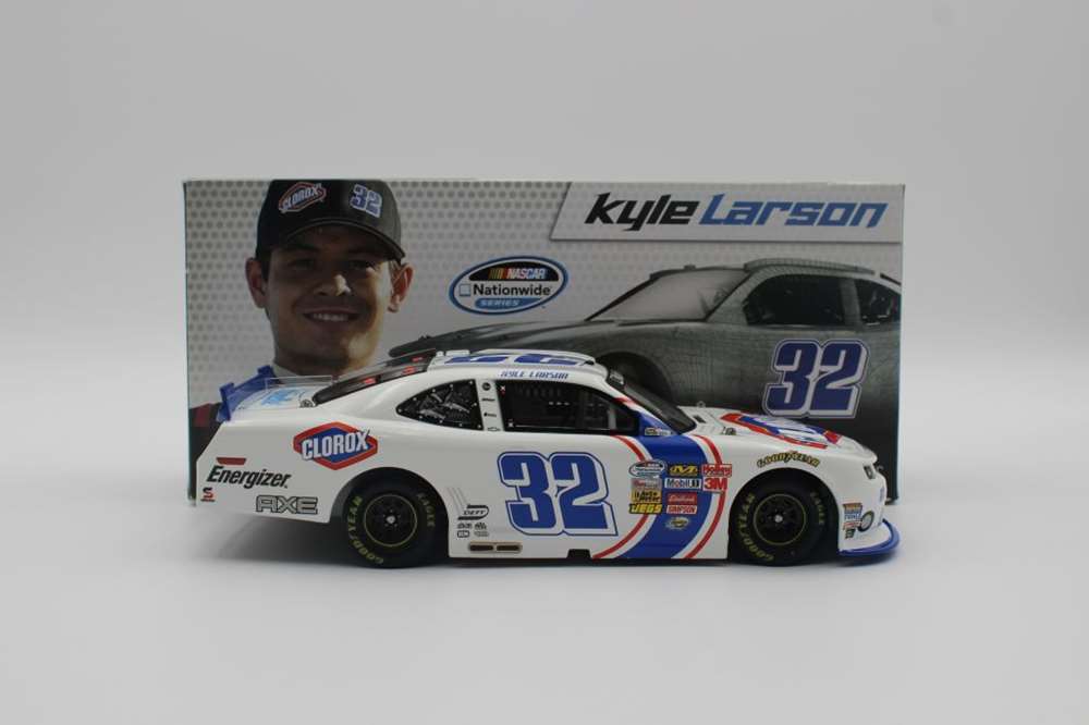 KYLE LARSON 2013 CLOROX 1:24 NASCAR DIECAST - Action Racing