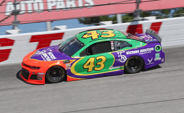 DARRELL BUBBA WALLACE JR 2019 VICTORY JUNCTION DARLINGTON THROWBACK 1:24 NASCAR DIECAST - Lionel Racing
