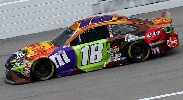 KYLE BUSCH 2020 M & M HALLOWEEN 1:24 NASCAR DIECAST