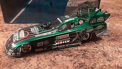 ERIC MEDLEN 2006 CASTROL SYNTEC/FAST & FURIOUS3 1:24 FUNNY CAR NHRA DIECAST