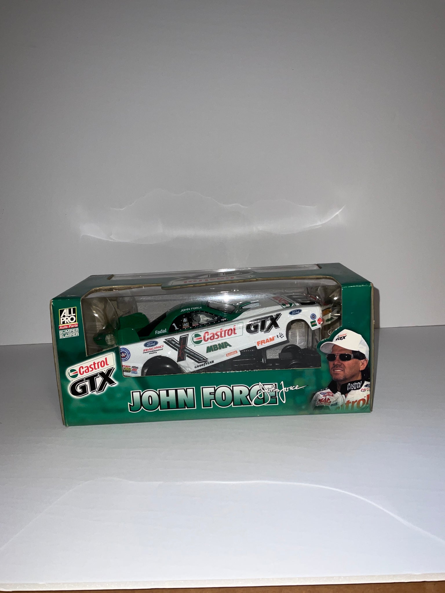 JOHN FORCE 2002 CASTROL GTX 1:24 NHRA FUNNY CAR