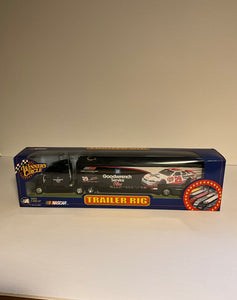 KEVIN HARVICK 2002 GM GOODWRENCH SERVICE PLUS 1:64 NASCAR DIECAST TRANSPORTER by Winner's Circle
