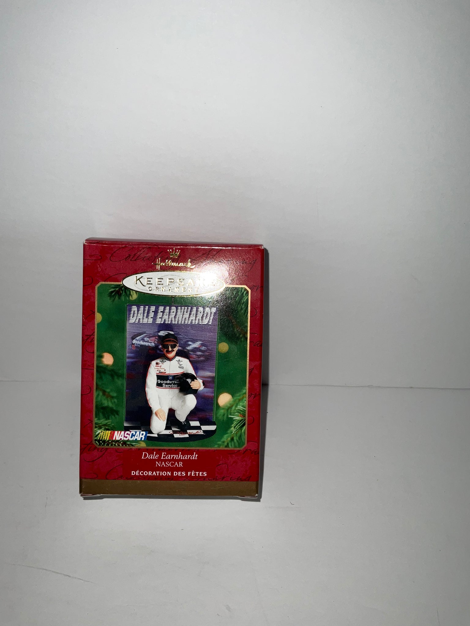DALE EARNHARDT SR KEEPSAKE ORNAMENT - Hallmark Cards