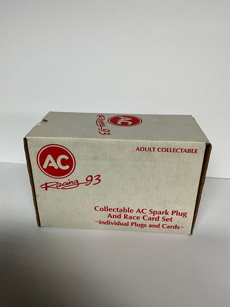 COLLECTABLE AC DELCO (8) SPARK PLUG AND RACE (8) CARD SET