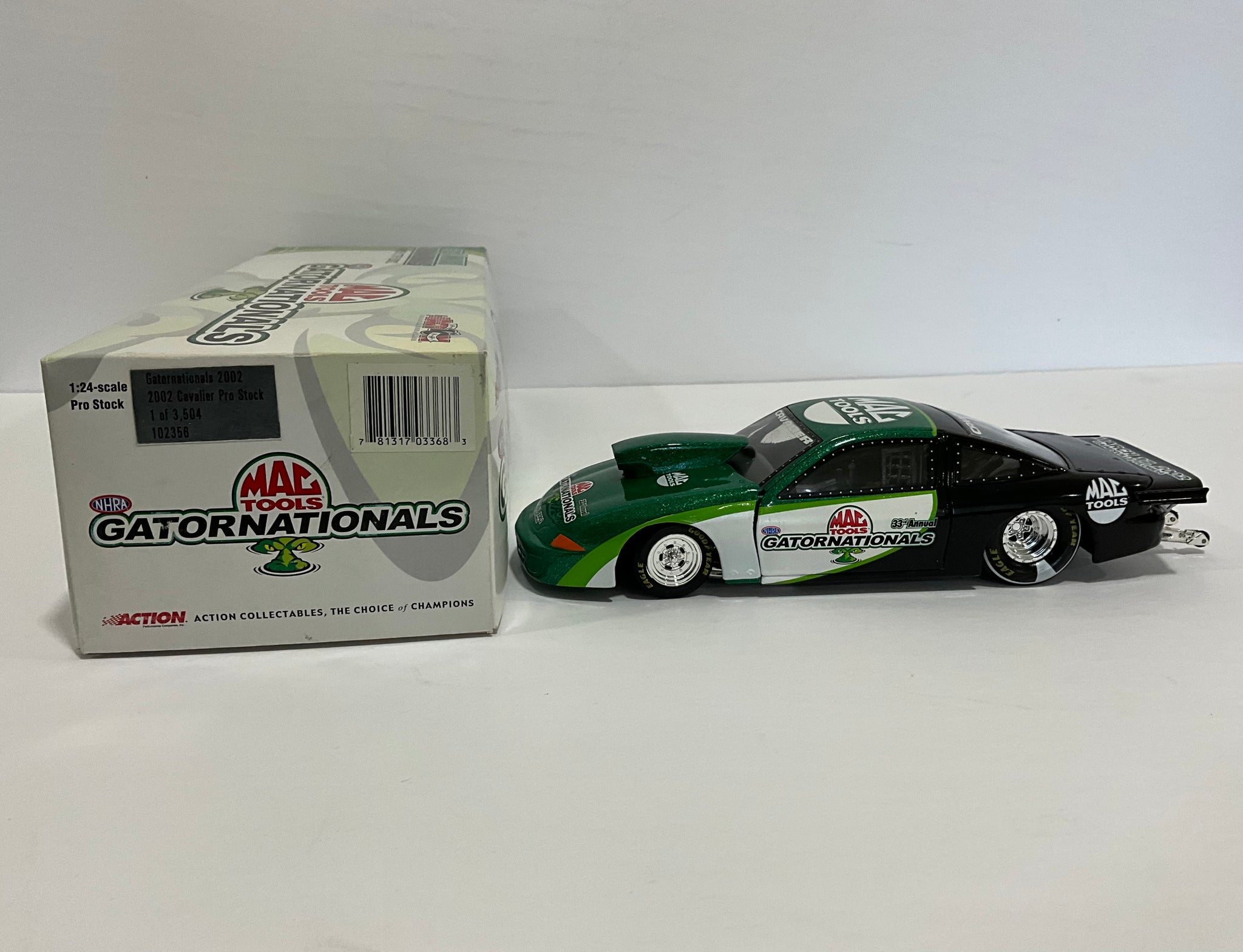 33RD ANNUAL GATORNATIONALS 2002 CAVALIER 1:24 NHRA PRO STOCK  - Action Collectables Mac Tools