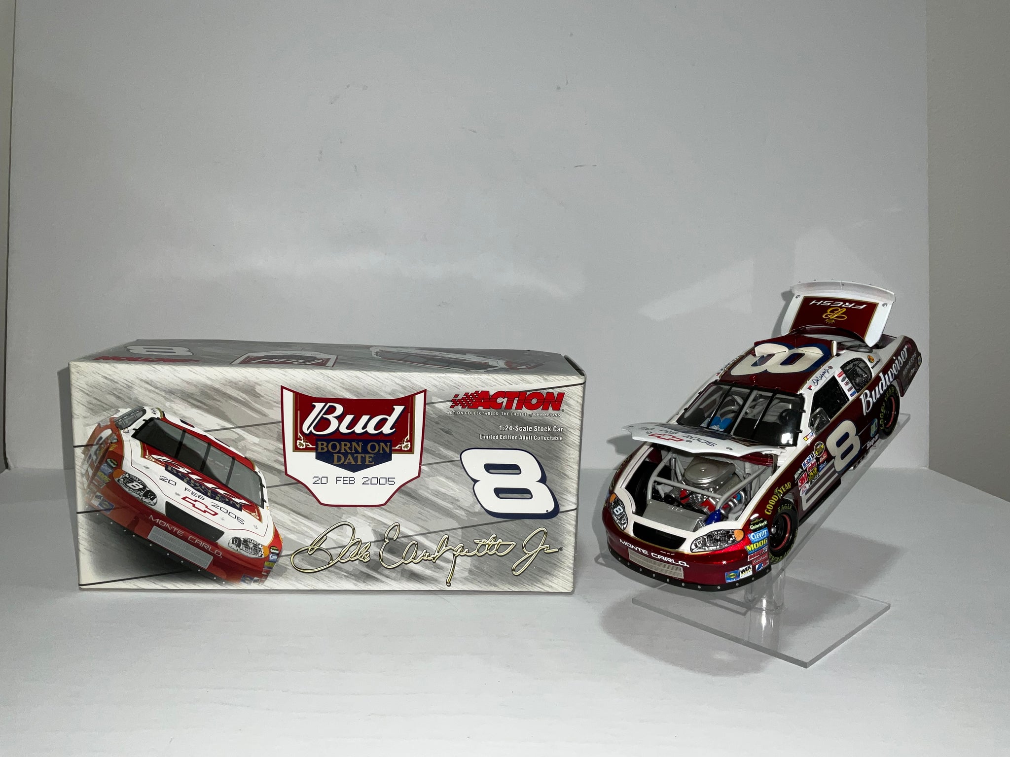 DALE EARNHARDT JR 2005 BUDWEISER DAYTONA BORN ON DATE 1:24 NASCAR DIECAST - Acton Racing Collectables