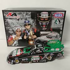 JOHN FORCE 2007 CASTROL ERIC MEDLEN TRIBUTE 1:24 NHRA DIECAST FUNNY CAR by Motorsports Authenics