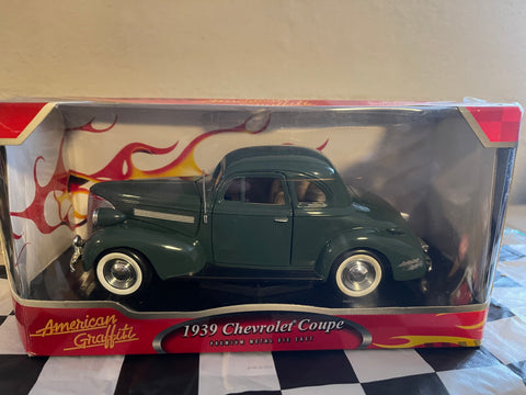 AMERICAN GRAFFITI 1939 CHEVROLET COUPE 1:24 DIECAST